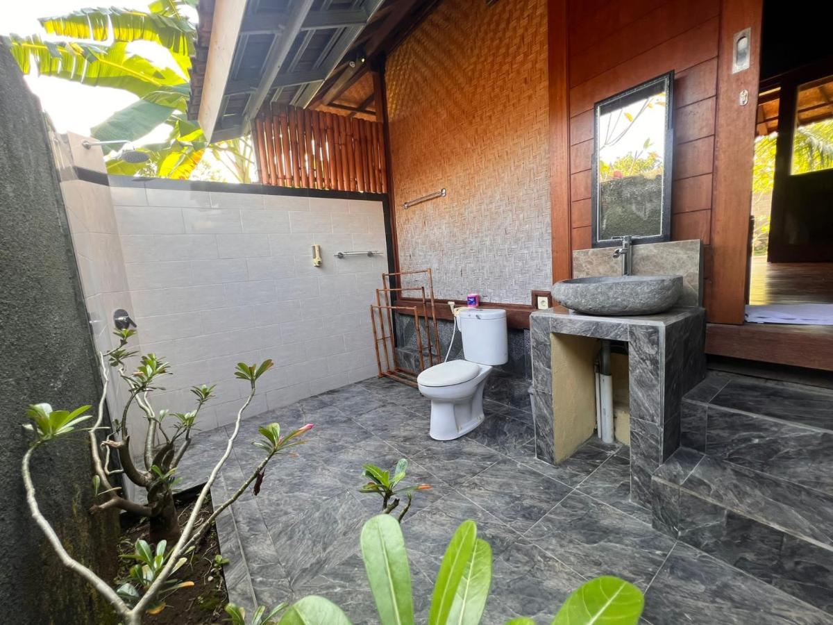 Gatri Hut Lembongan Exterior foto