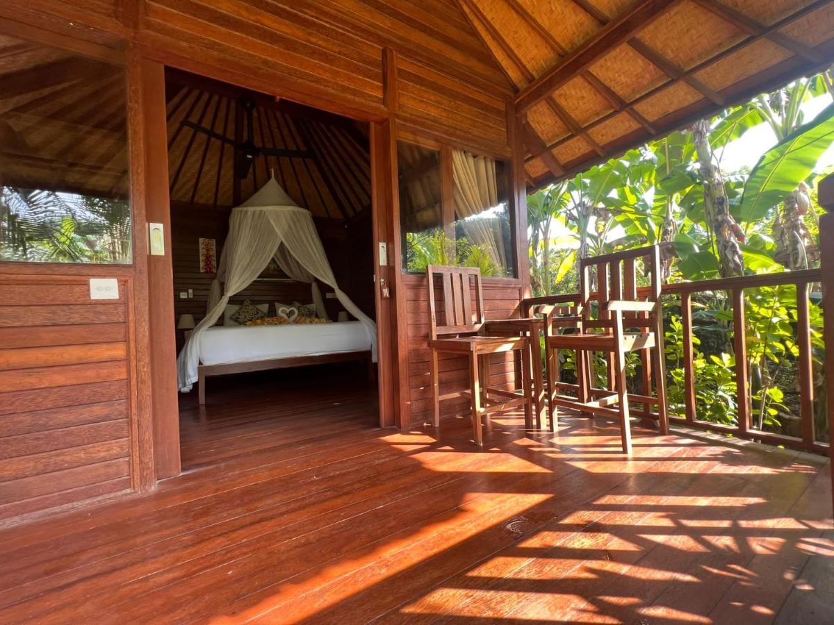 Gatri Hut Lembongan Exterior foto