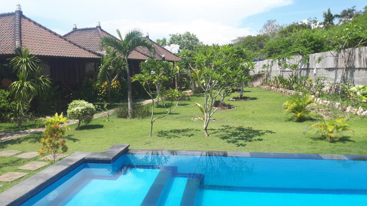 Gatri Hut Lembongan Exterior foto